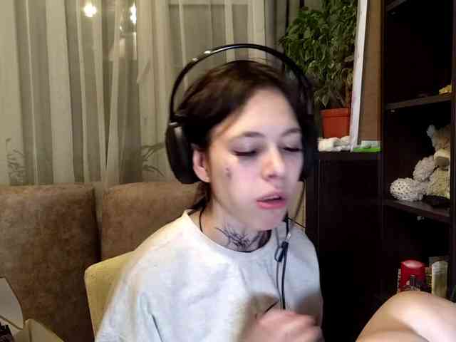 ShelleyPerkes webcam