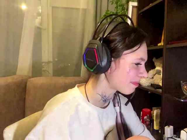 ShelleyPerkes webcam