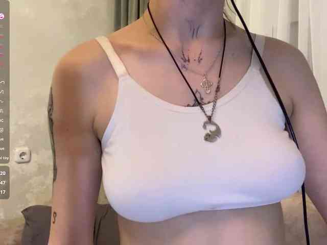 ShelleyPerkes webcam
