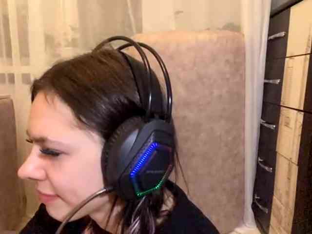 ShelleyPerkes webcam