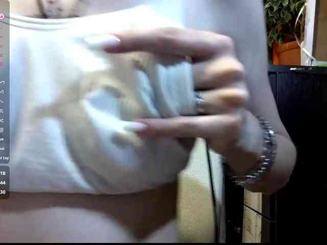 ShelleyPerkes webcam