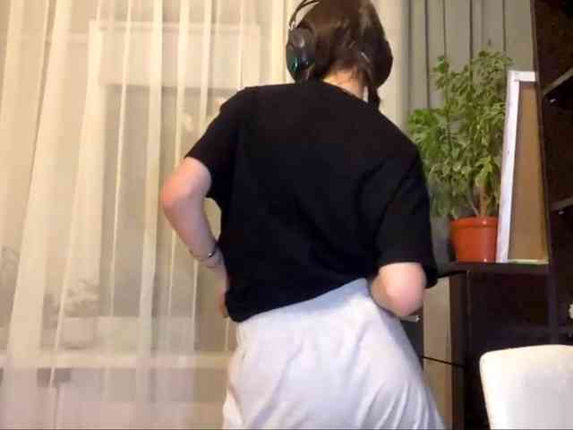 ShelleyPerkes webcam