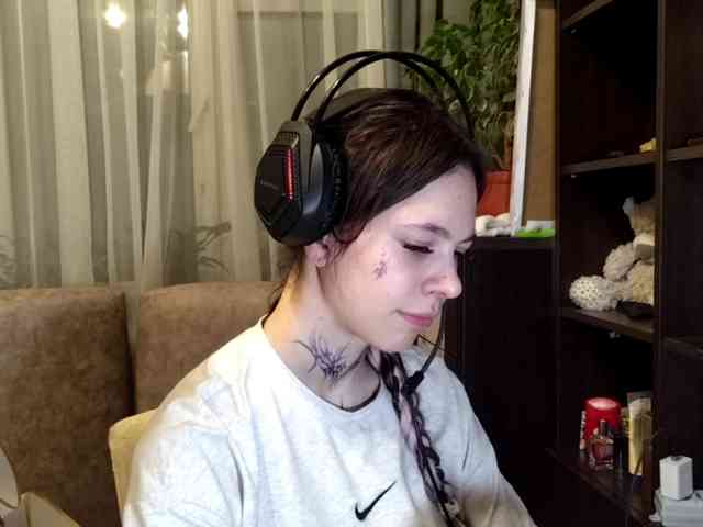 ShelleyPerkes webcam