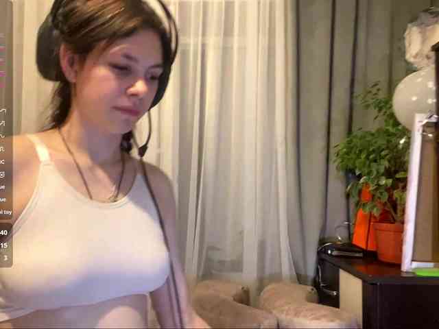 ShelleyPerkes webcam
