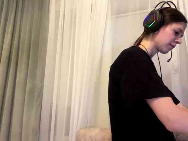 ShelleyPerkes webcam