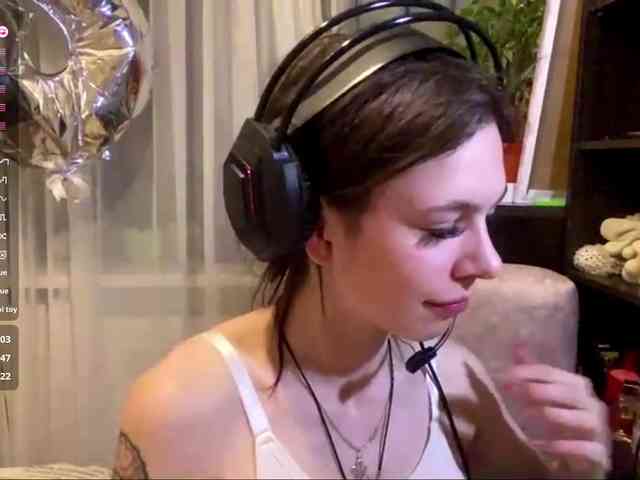 ShelleyPerkes webcam