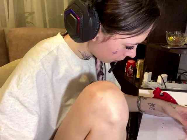 ShelleyPerkes webcam