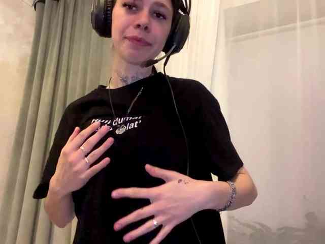 ShelleyPerkes webcam