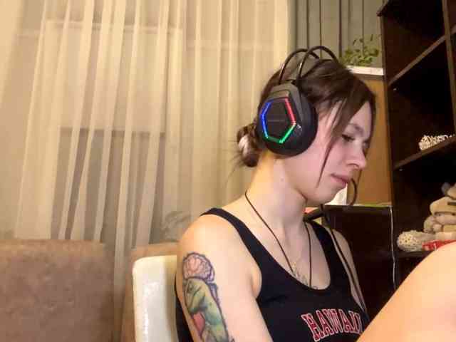 ShelleyPerkes webcam