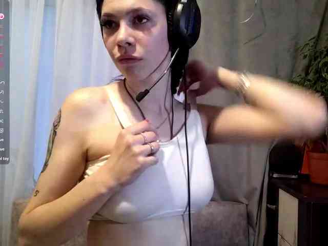 ShelleyPerkes webcam