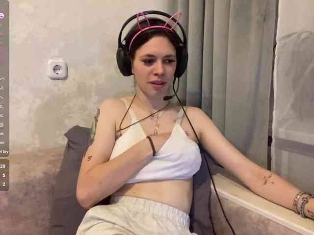 ShelleyPerkes webcam