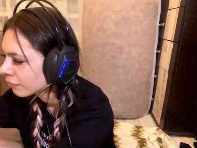 ShelleyPerkes webcam