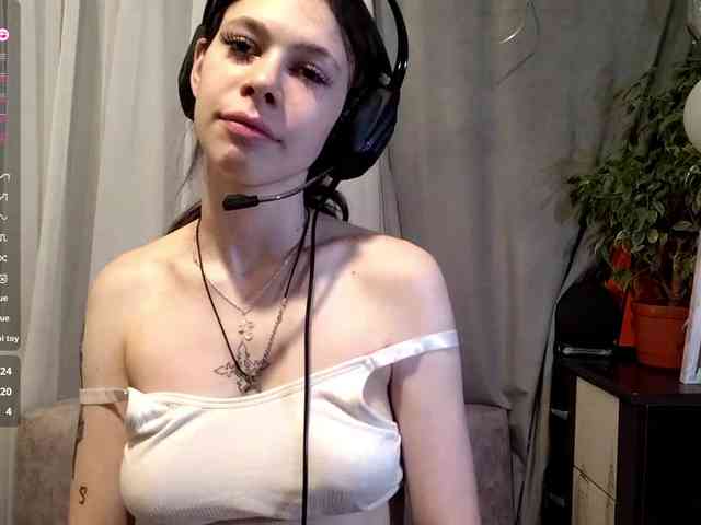 ShelleyPerkes webcam