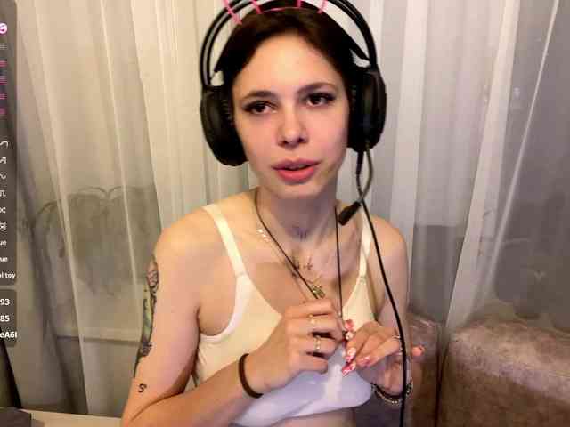 ShelleyPerkes webcam