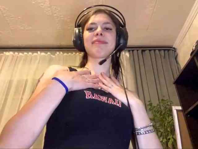 ShelleyPerkes webcam