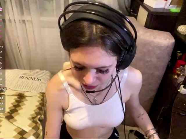 ShelleyPerkes webcam