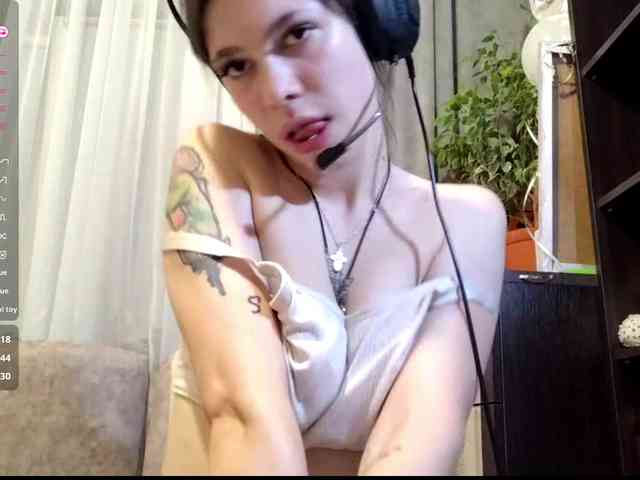 ShelleyPerkes webcam