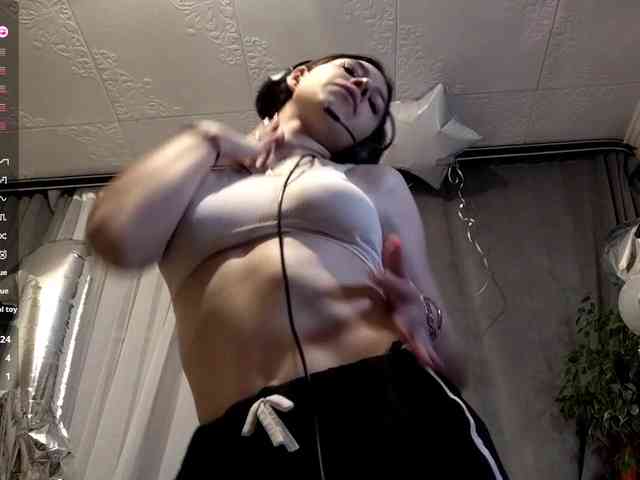 ShelleyPerkes webcam