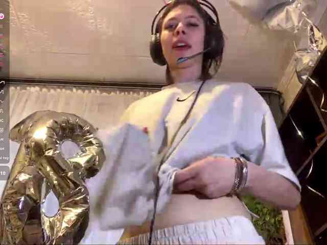 ShelleyPerkes webcam
