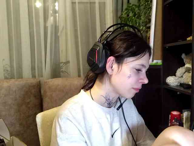 ShelleyPerkes webcam
