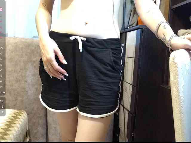 ShelleyPerkes webcam