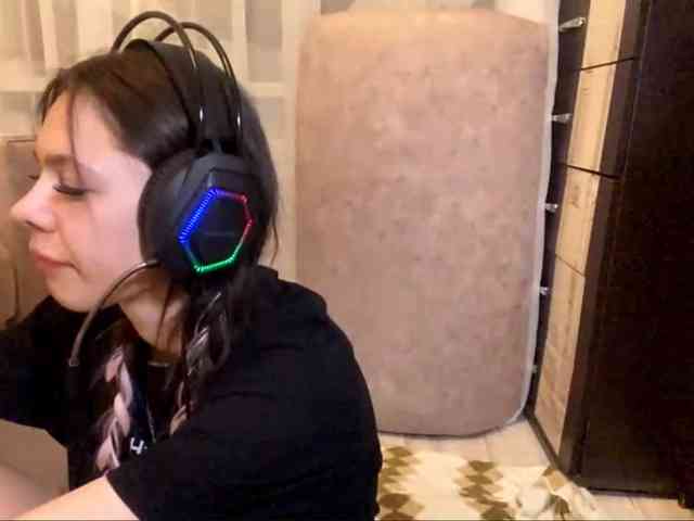 ShelleyPerkes webcam