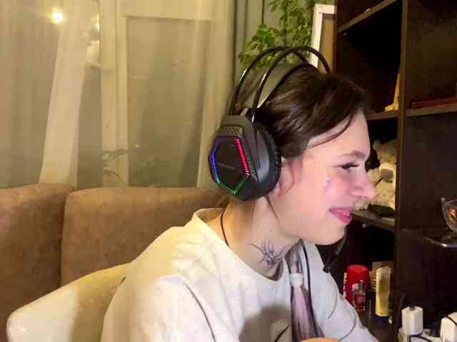 ShelleyPerkes webcam