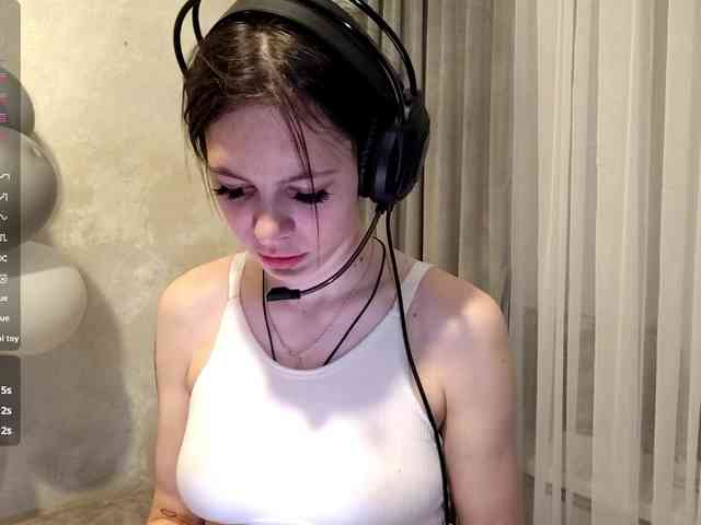 ShelleyPerkes webcam