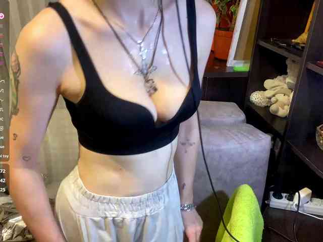 ShelleyPerkes webcam