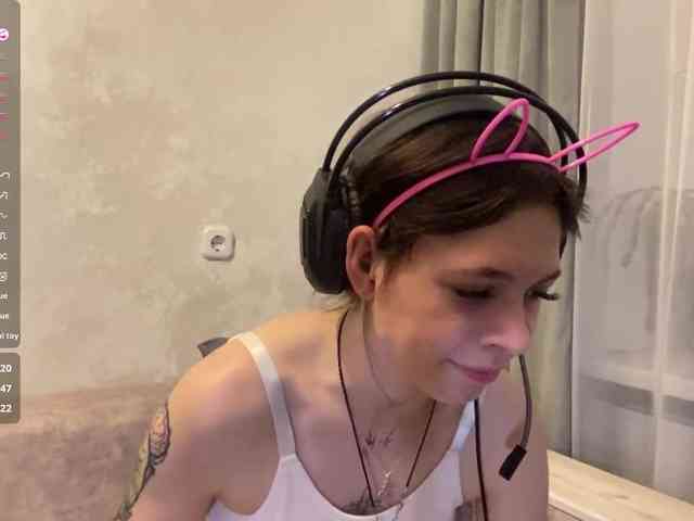 ShelleyPerkes webcam