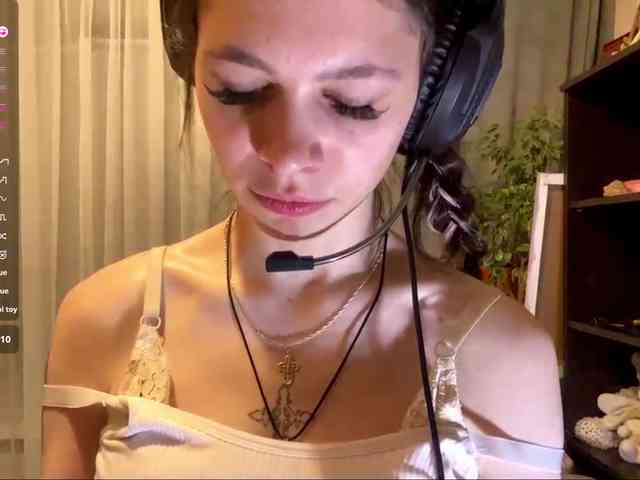 ShelleyPerkes webcam