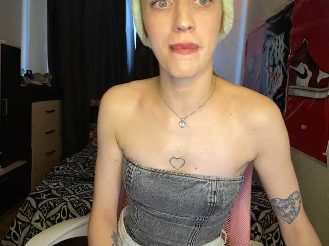 tacti-control live cam on BongaCams