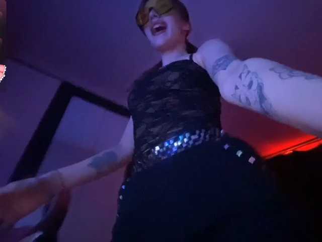 tacti-control live cam on BongaCams