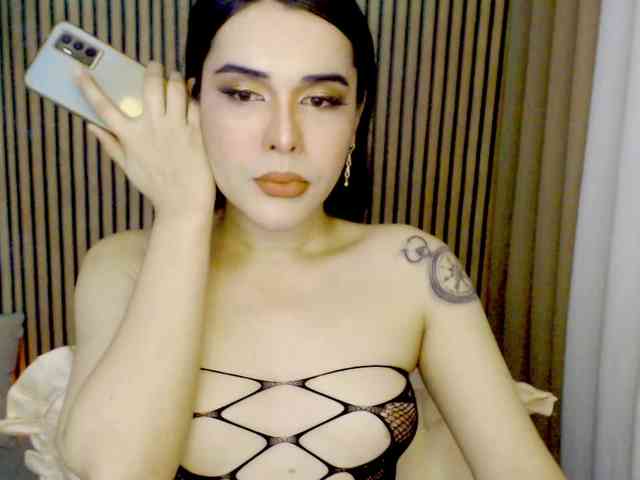OhMyvinaaa Sex Cam Show