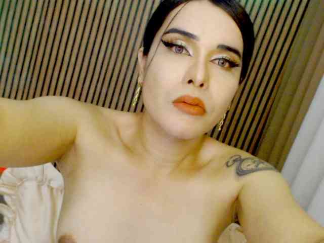 OhMyvinaaa Sex Cam Show