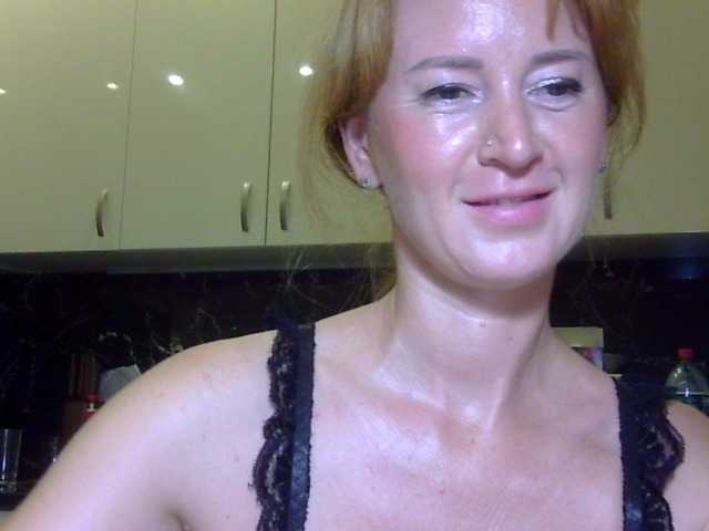 ErnaBernice live cam on BongaCams