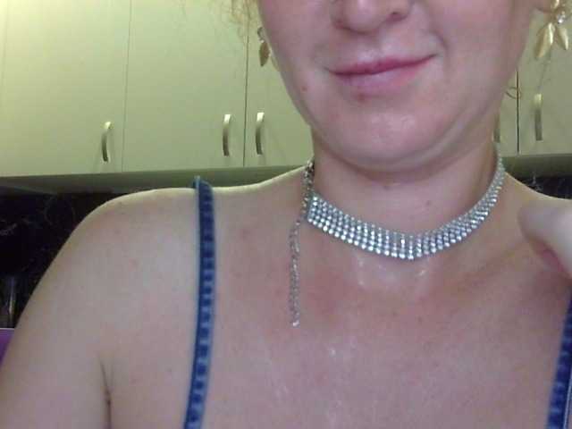 ErnaBernice live webcam show