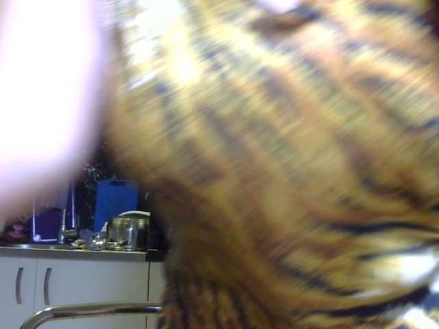ErnaBernice live cam on BongaCams