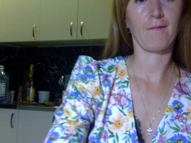 ErnaBernice live cam on BongaCams