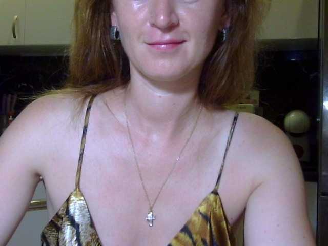 ErnaBernice live cam on BongaCams