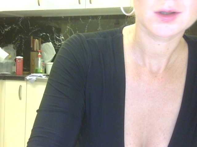 ErnaBernice live cam on BongaCams