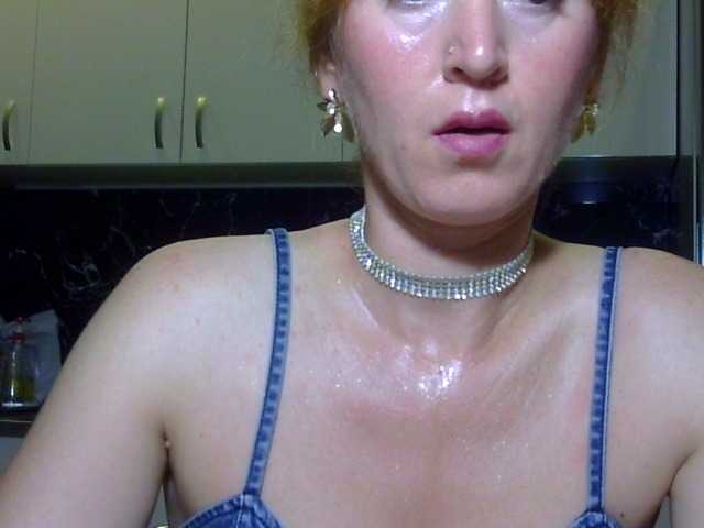 ErnaBernice live cam on BongaCams