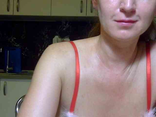 ErnaBernice webcam