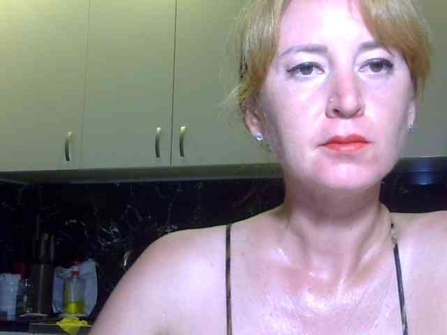ErnaBernice webcam
