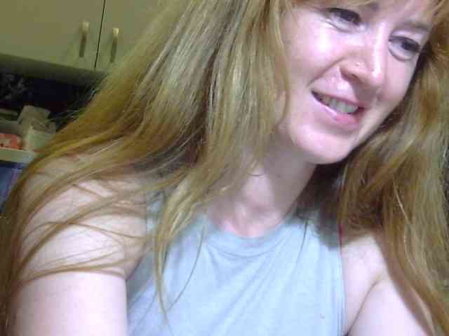 ErnaBernice webcam