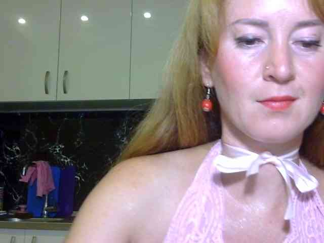 ErnaBernice webcam