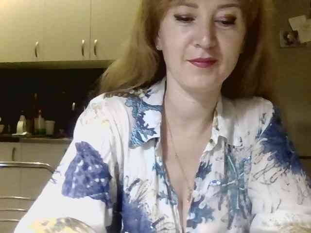 ErnaBernice webcam