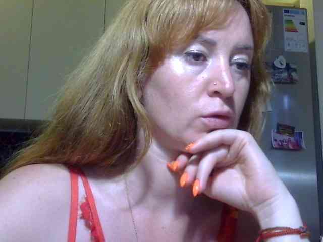 ErnaBernice webcam