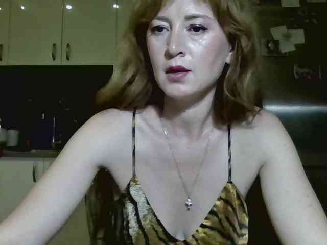 ErnaBernice webcam
