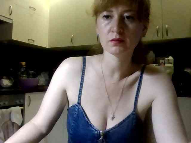 ErnaBernice webcam